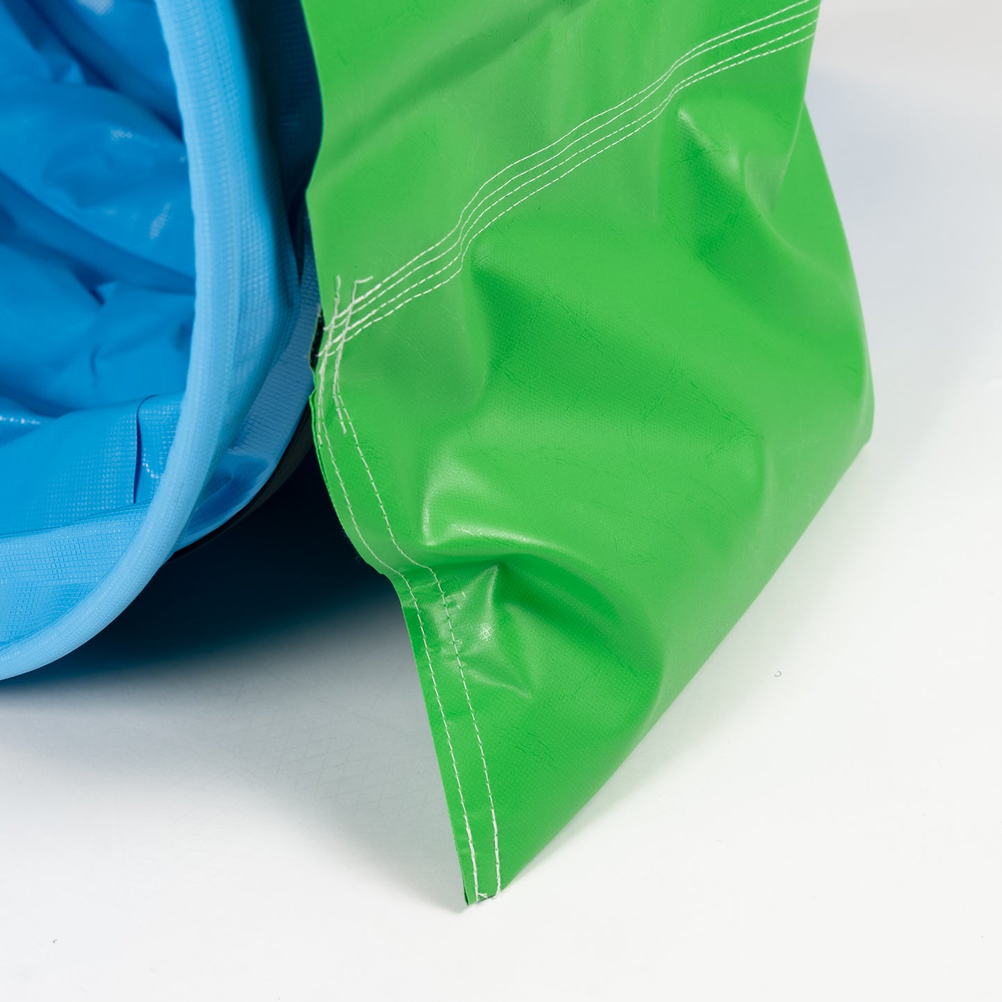 STOCK CLEARANCE Tunnel Bag