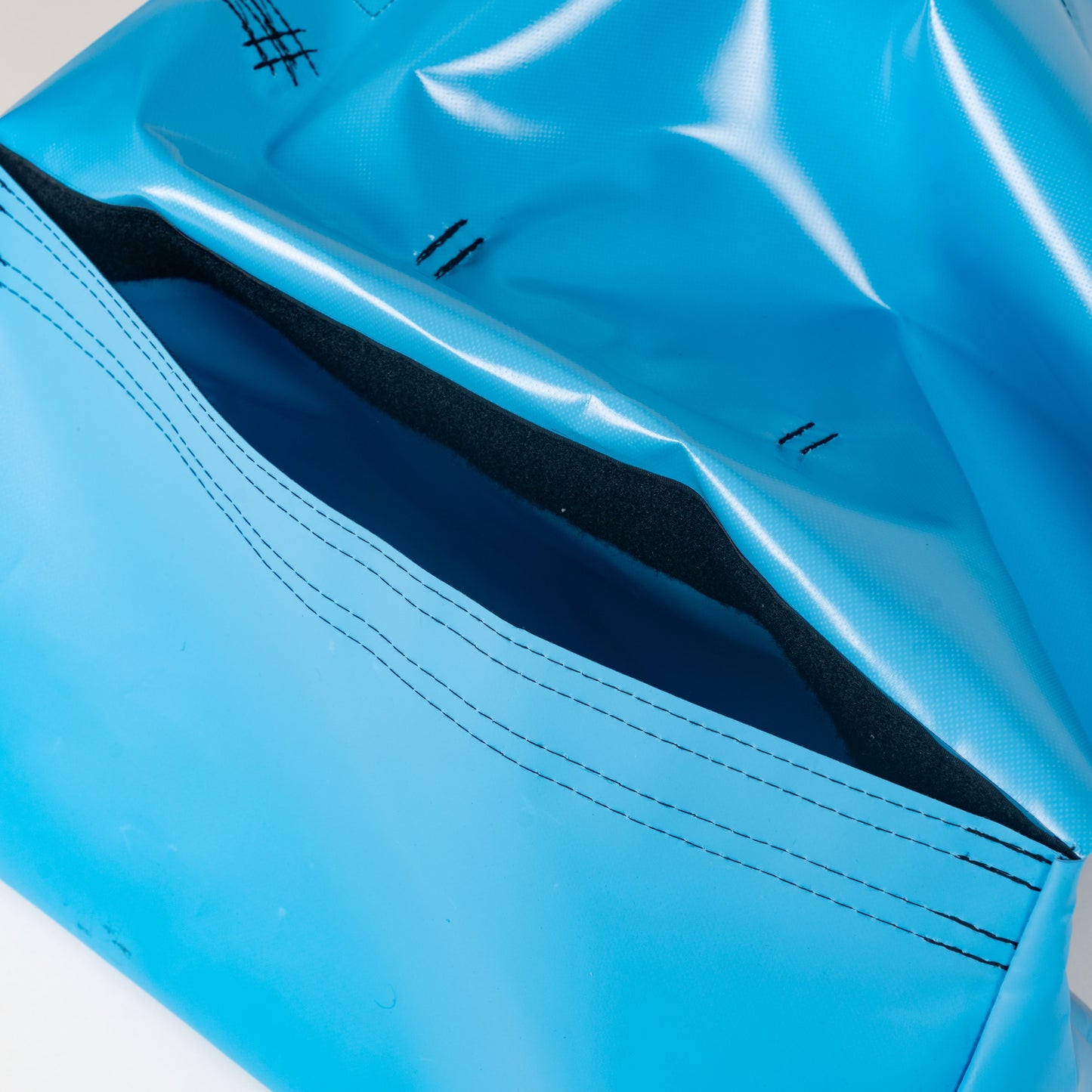 Core Tunnel Bags